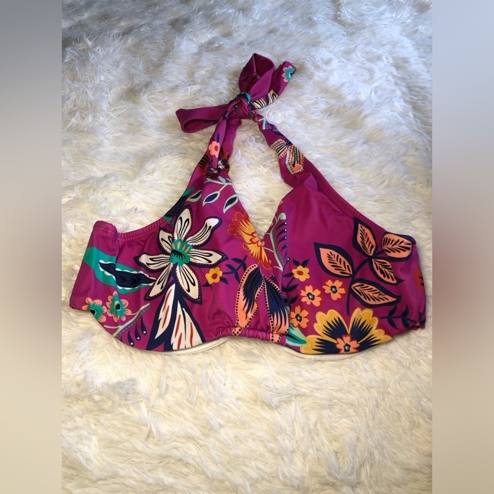 VENUS Magenta Floral Bikini Top NWOT Size DD - Picture 4 of 11
